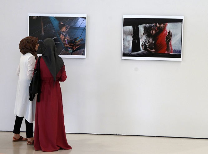 Steve McCurry, la mostra al PAN di Napoli