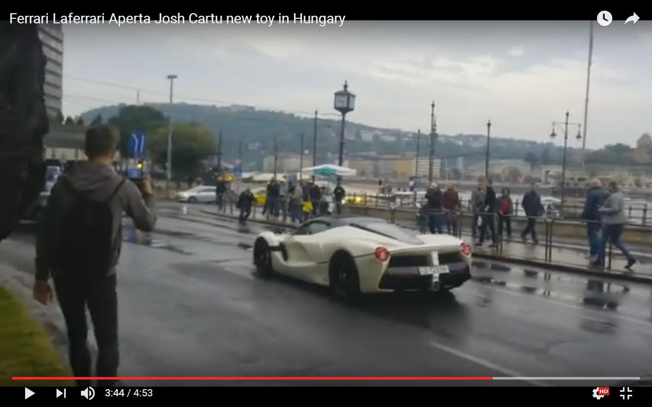 Ferrari LaFerrari Aperta a Budapest con la pioggia [Video]