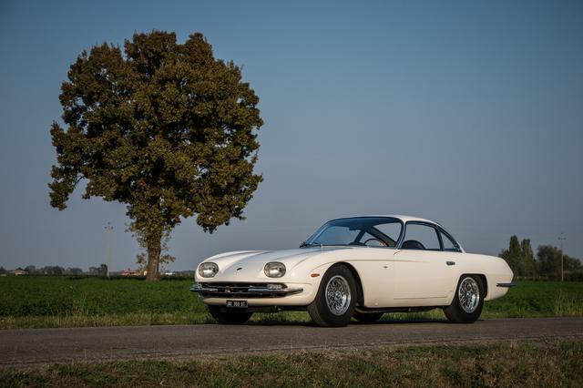 Lamborghini 350 GT restaurata va in pista a Monza [Video]