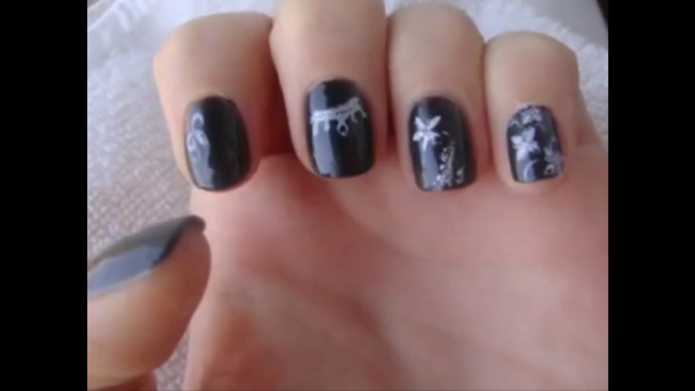 Nail art con effetto stampy