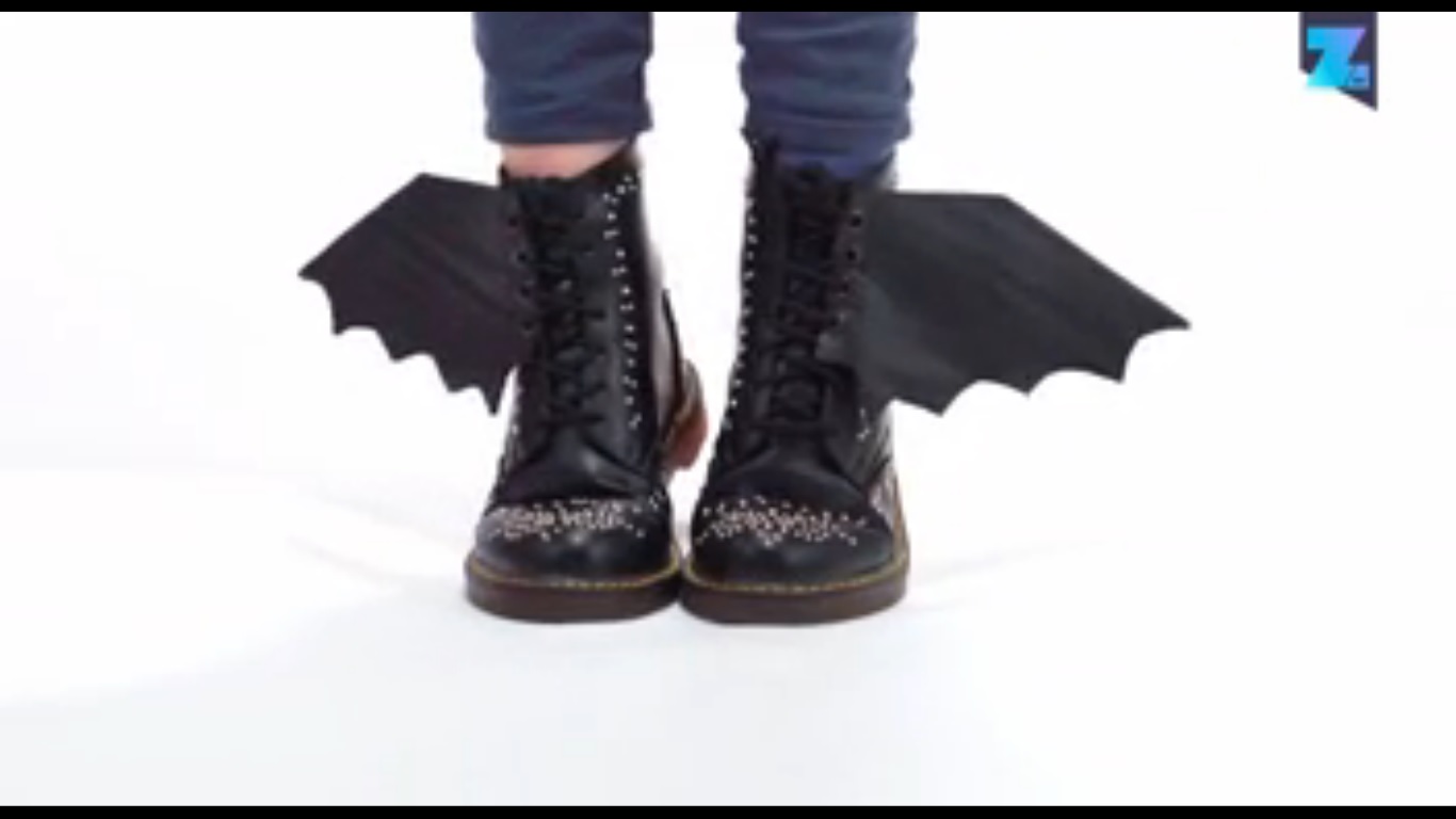 Costumi per Halloween, le scarpe pipistrello fai da te