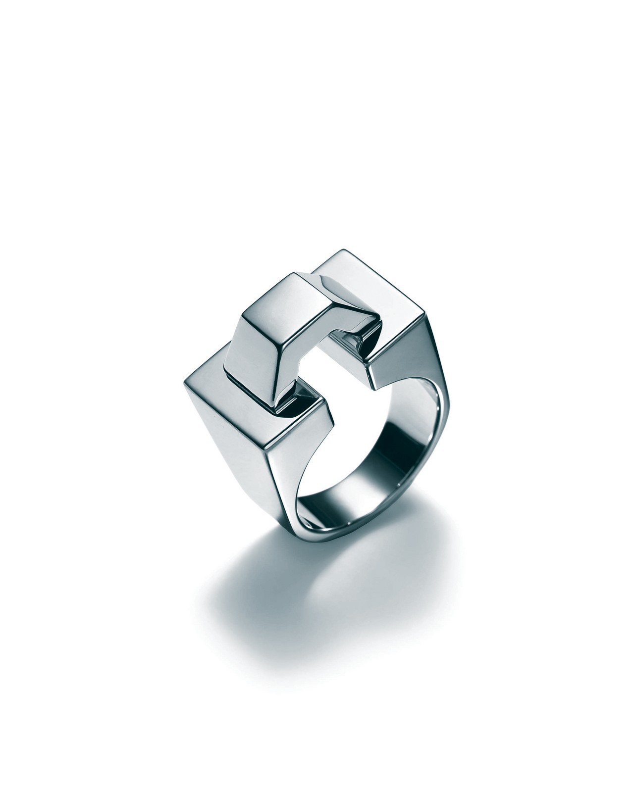 Tiffany &amp; Co anelli: la collezione Out of Retirement in argento, le foto