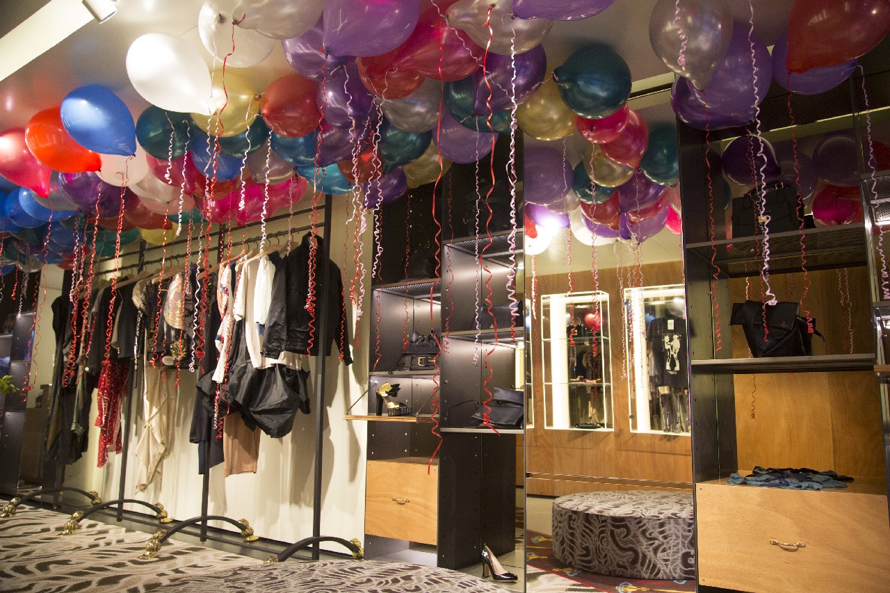 Vivienne Westwood Parigi: il party d&#8217;inaugurazione della nuova boutique con Christina Hendricks e Bianca Jagger