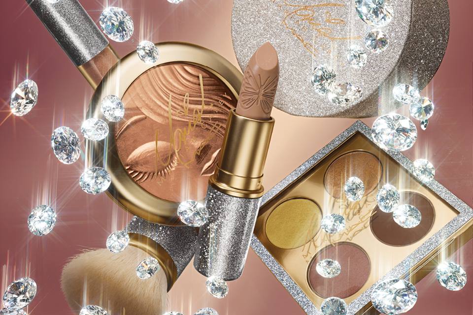 Natale 2016, MAC e Mariah Carey lanciano la collezione di make up per le feste