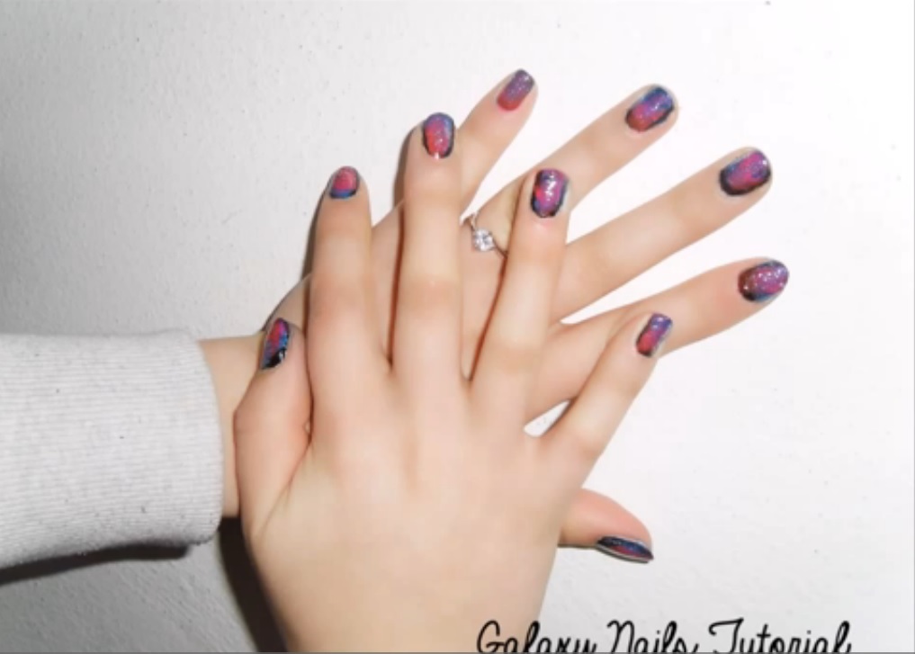 Nail art galaxy