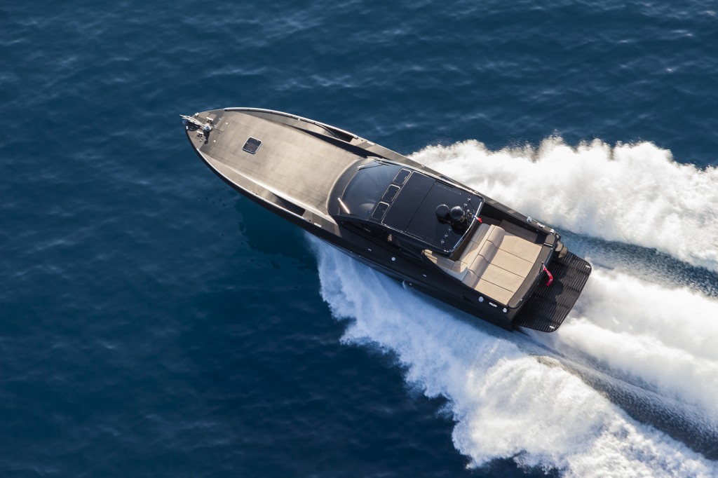 OTAM custom chase boats Millennium per yacht di lusso