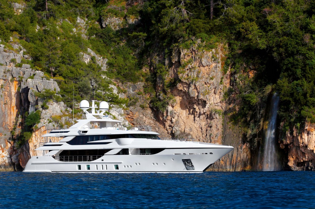 Yacht di lusso Benetti FB803 M/Y Blake in costruzione