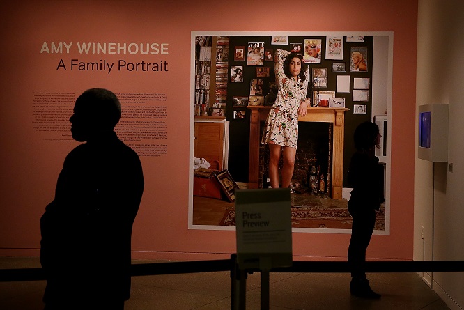 “Amy Winehouse: A Family Portrait”, la mostra a Londra