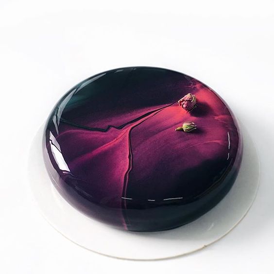 Tendenze cake design glassa a specchio