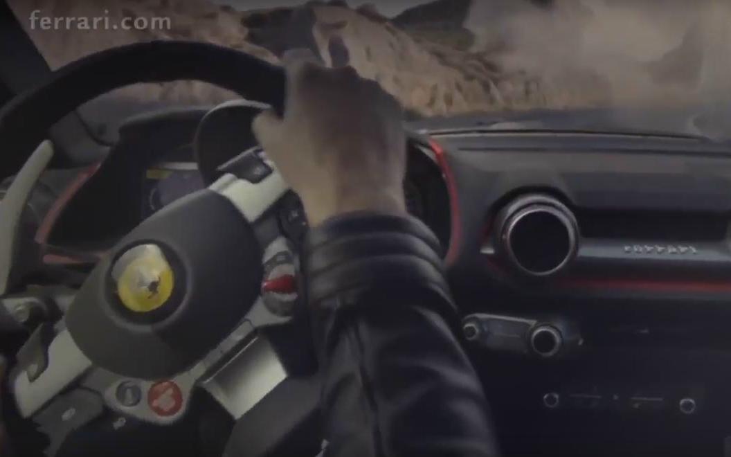 Ferrari 812 Superfast: energia pura nella nuova “rossa” [Video]