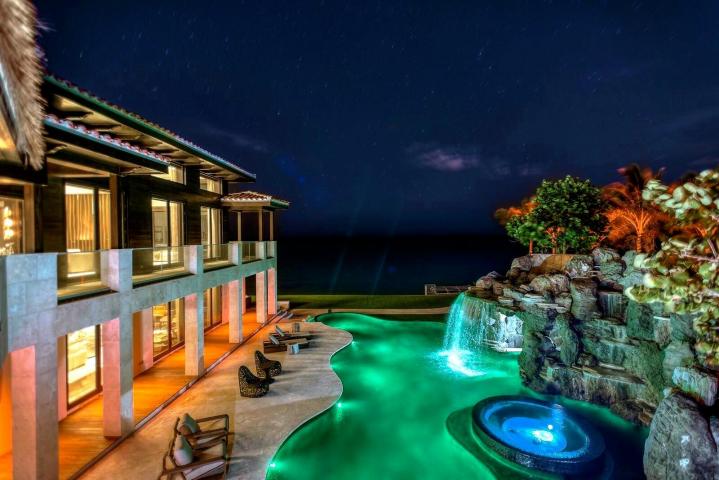 Villa da 45 milioni di dollari in vendita a Manalapan in Florida