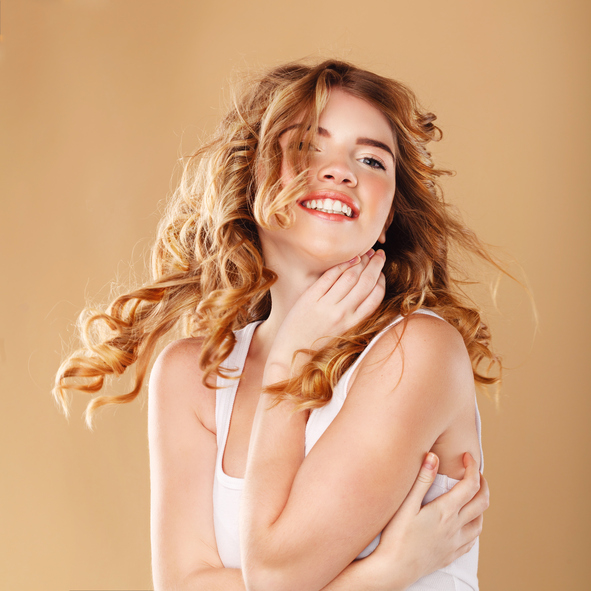 L'acqua di riso è perfetta per prenderci cura dei nostri capelli: è una pratica orientale che può dare risultati unici.