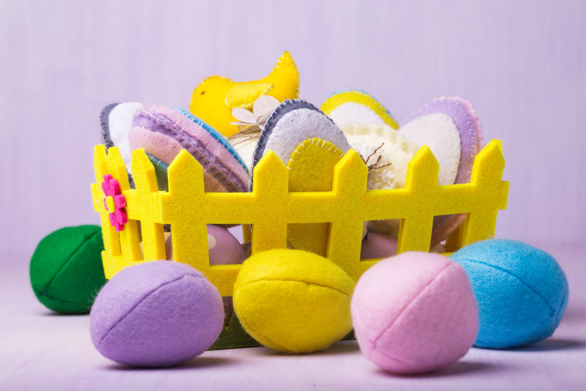 Uova di Pasqua con pannolenci, 10 idee creative