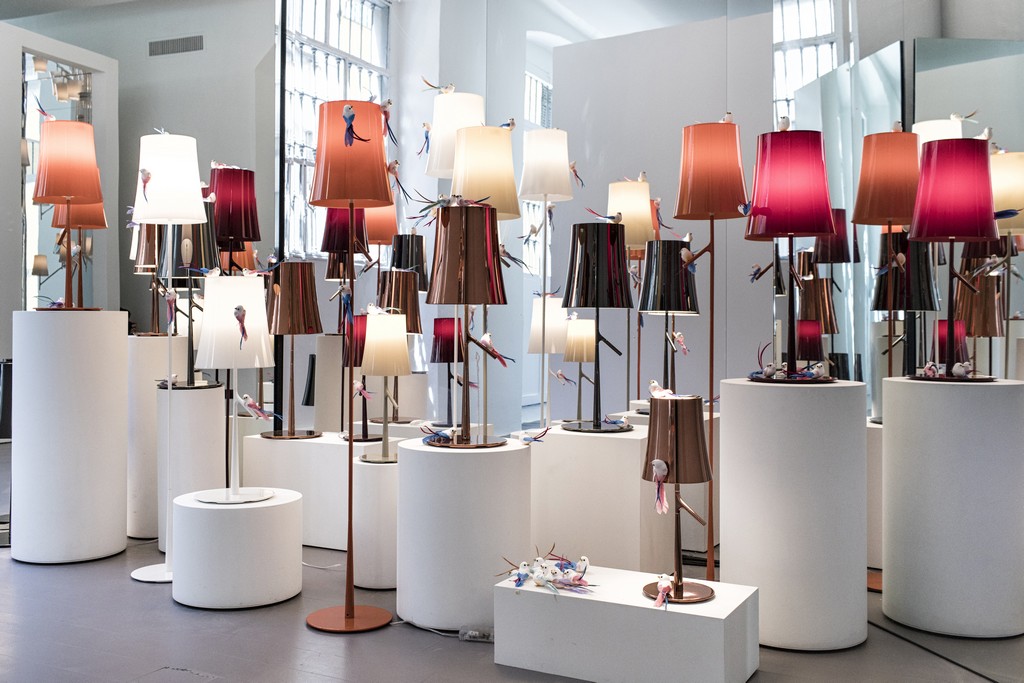 Foscarini lampade: l&#8217;installazione The Birdie Garden per Spazio Brera, le foto