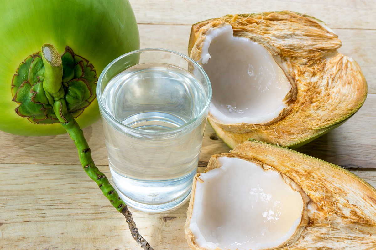 L’acqua di cocco per nutrire e proteggere i capelli