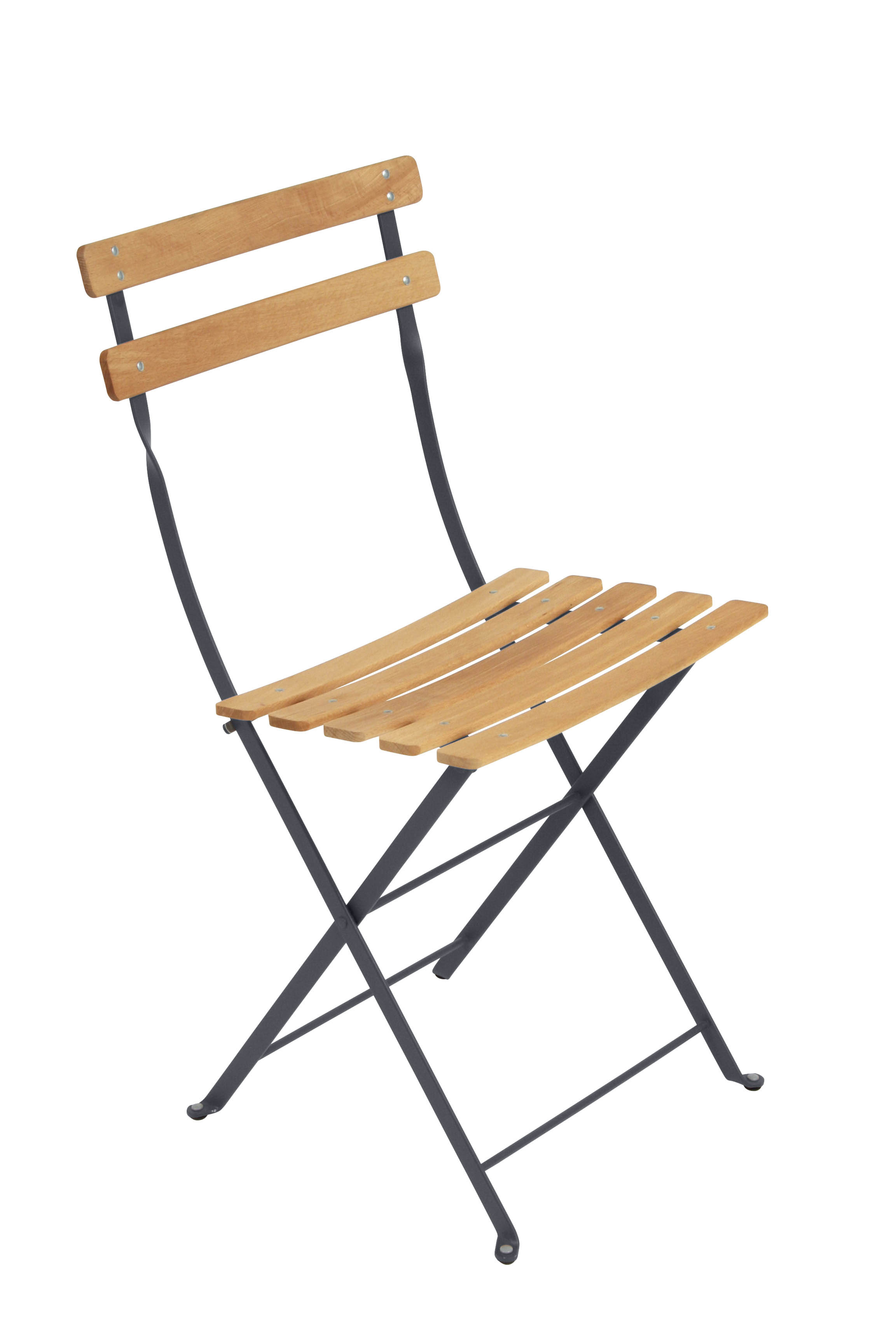 Fermob sedie: l&#8217;iconica Bistro si presenta ora anche in legno, le foto