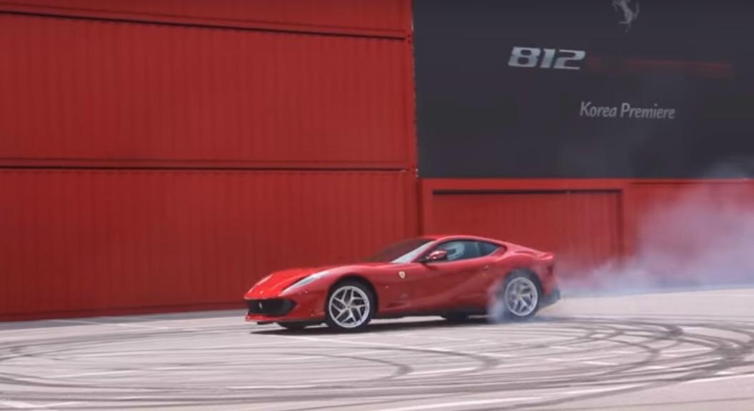 La Ferrari 812 Superfast fa sentire la sua musica in Corea del Sud [Video]