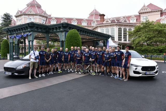 Maserati con la Parigi-Modena promuove la solidarietà in bici