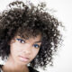 Capelli ricci piega senza piastra