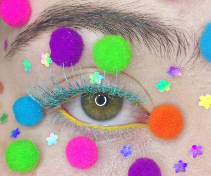 Pom Pom Makeup