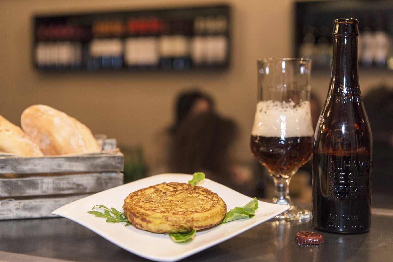 Cervezas Alhambra Reserva Roja: la cena speciale da Albufera