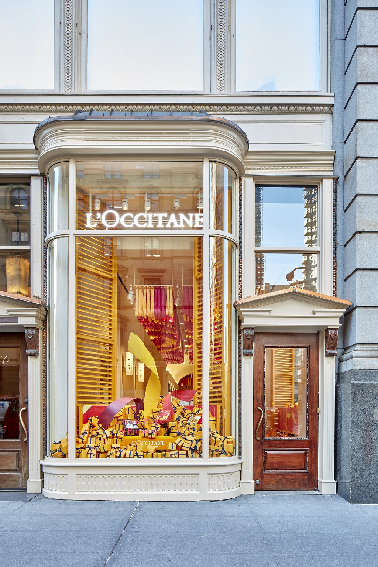 L’Occitane en Provence New York: Reggiani illumina la nuova boutique esperienziale, le foto