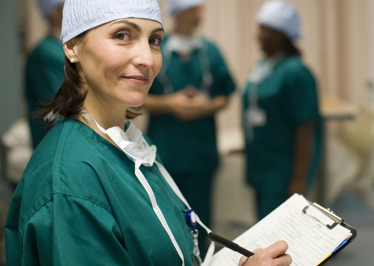 Rifiuta l’intervento chirurgico perchè l’anestesista è una donna