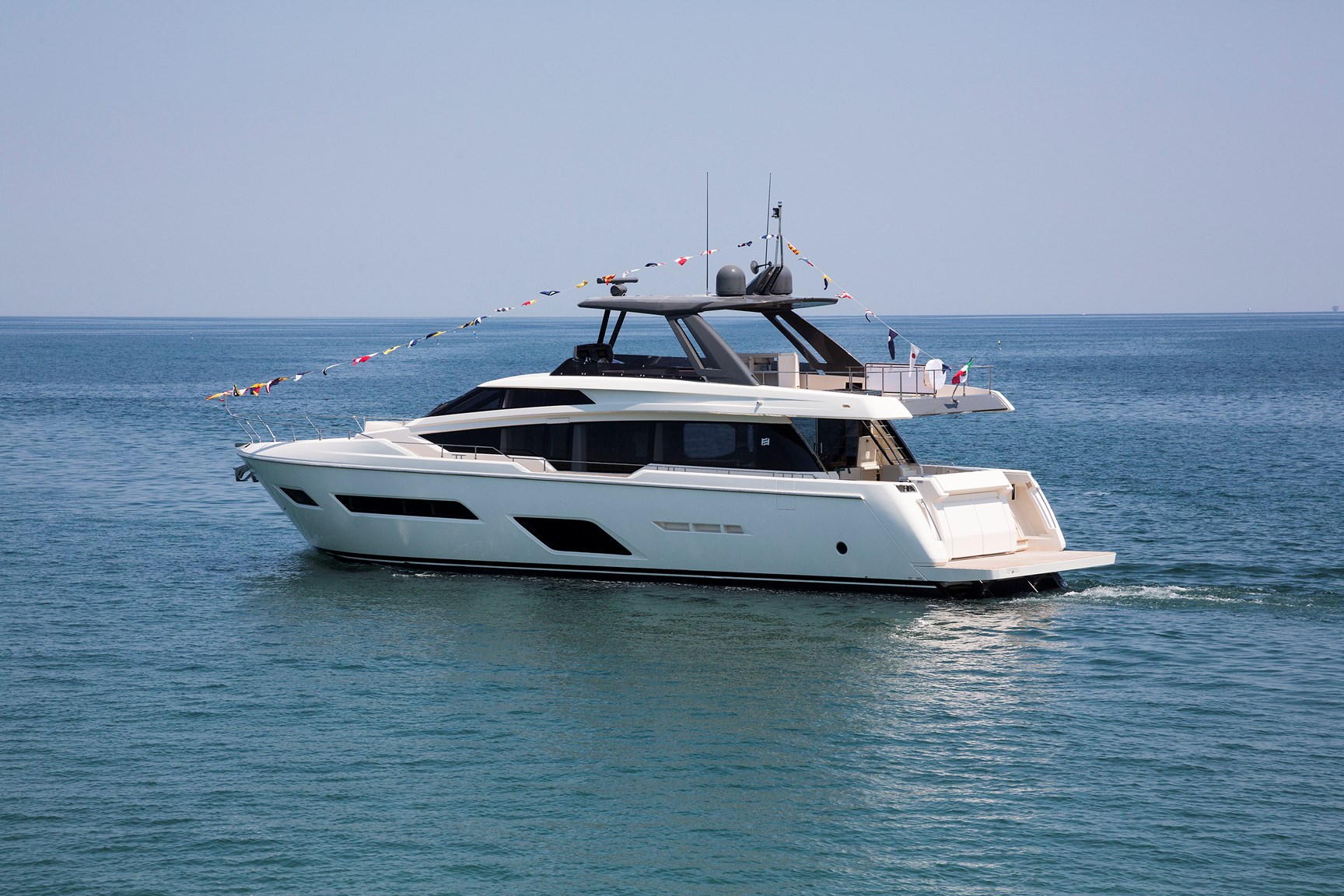 Yacht di lusso: nuovo Ferretti Yachts 780 varata la prima unità