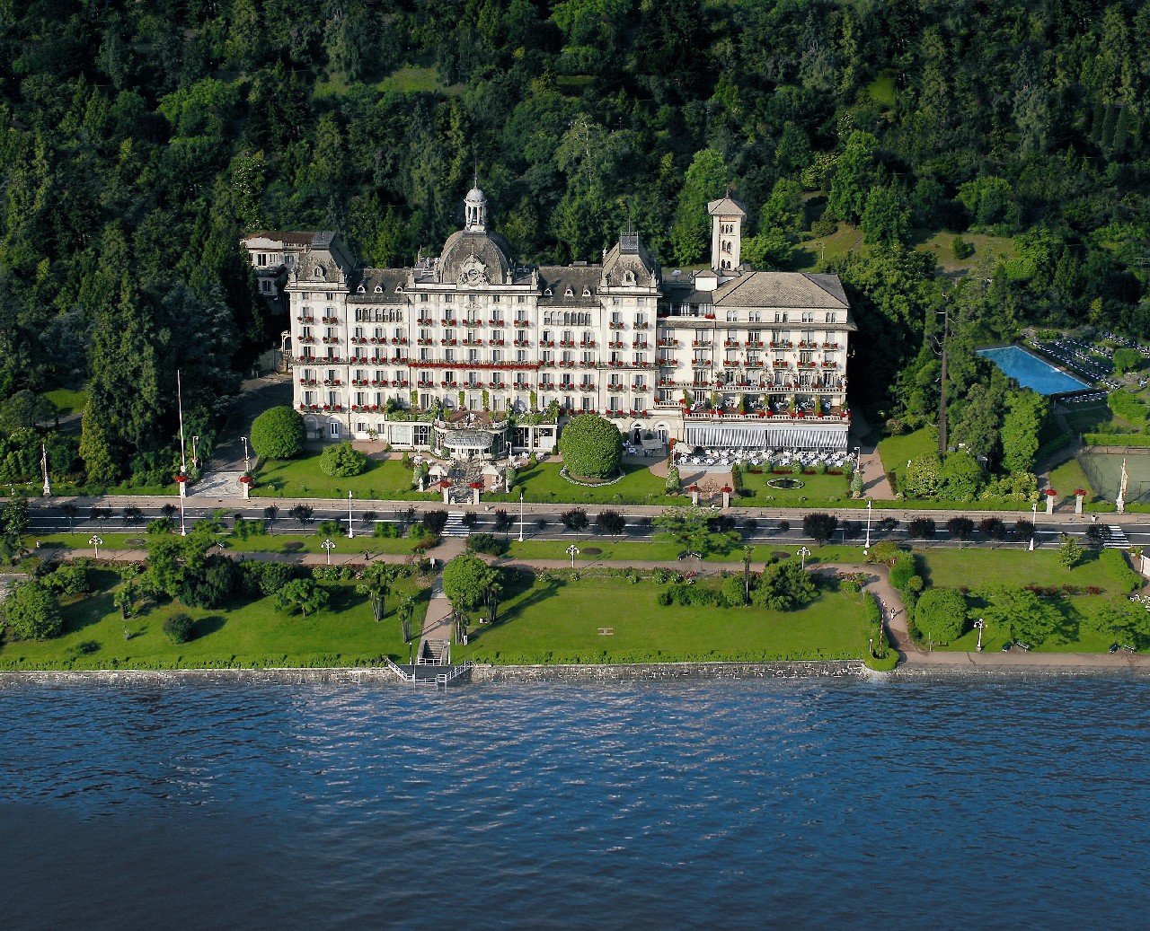 Grand Hotel des Iles Borromées & SPA Stresa: il Mental Drink NaturalBoom entra in un luxury hotel