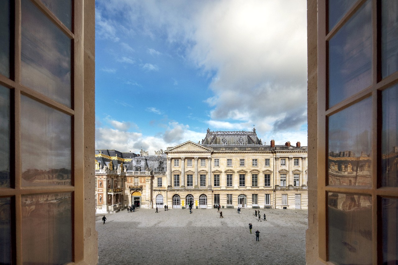 ore Ducasse au château de Versailles: le poltrone Ester di Pedrali, le foto