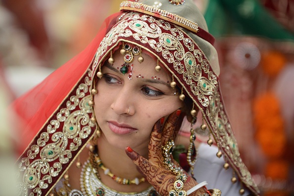 Divorzio istantaneo, per le donne indiane è incostituzionale: la Corte Suprema dà loro ragione