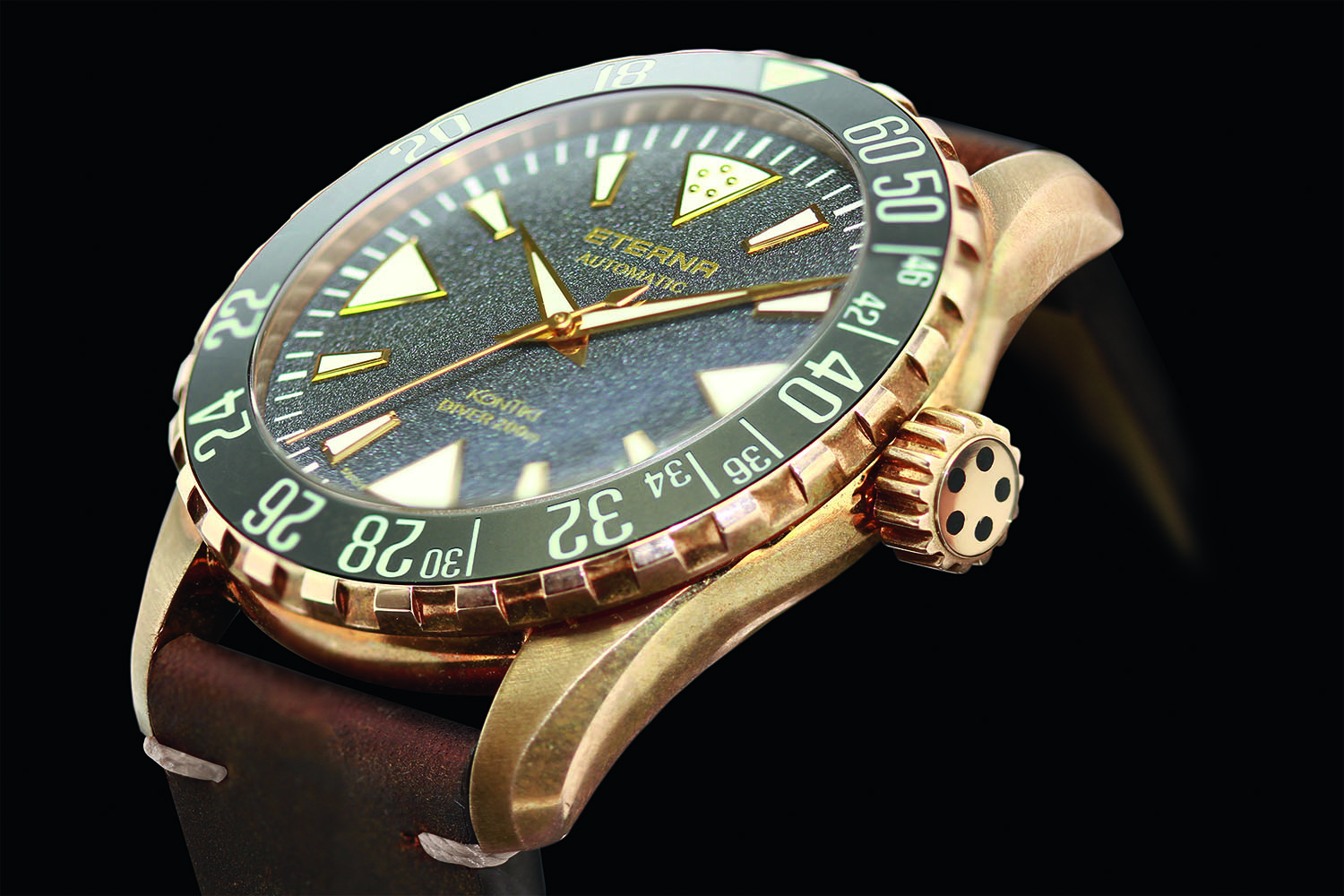 Eterna KonTiki Bronze Manufacture: l&#8217;orologio che celebra il 70° anniversario della leggendaria spedizione del KonTiki