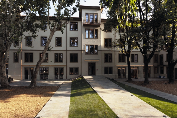Casa Emergency Milano: la riqualificazione architettonica firmata TAMassociati, le foto