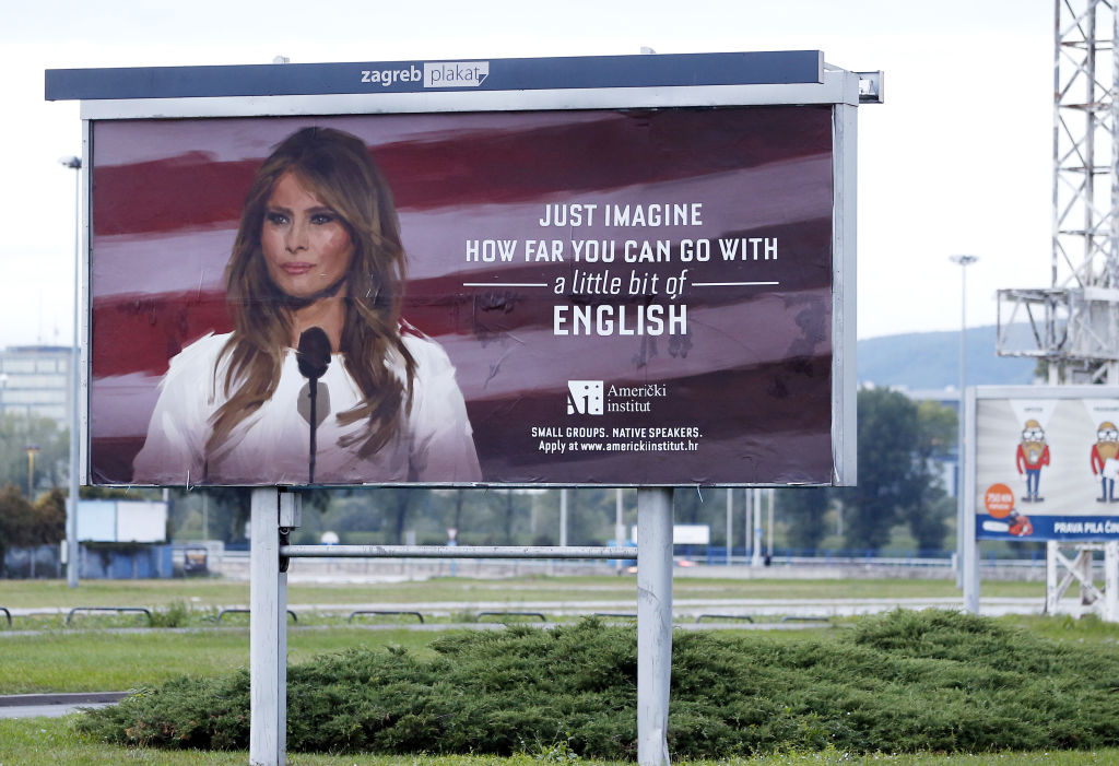 Croazia, rimosse le pubblicità di una scuola di inglese: Melania Trump non ha gradito