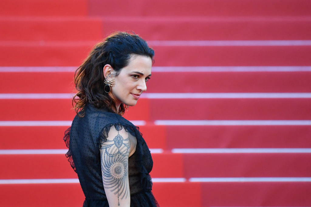 Asia Argento contro le donne italiane: “non siamo capaci di combattere insieme”