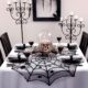Decorazioni di Halloween sugli shop online: su Amazon possiamo comprare tutto il necessario per la tavola.