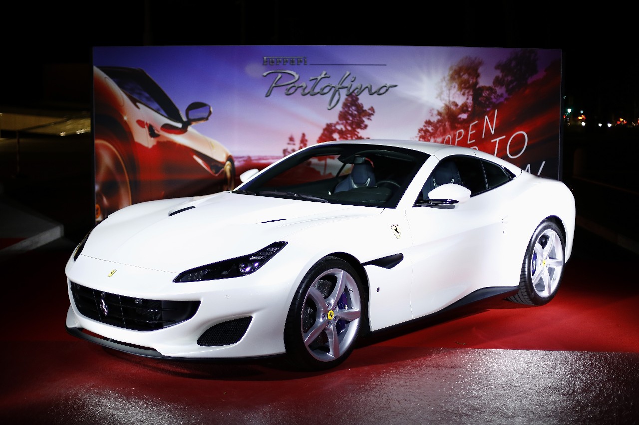 Ferrari Portofino: il party a Roma con Jane Alexander, Giulio Berruti, Katy Saunders e Anna Safroncik