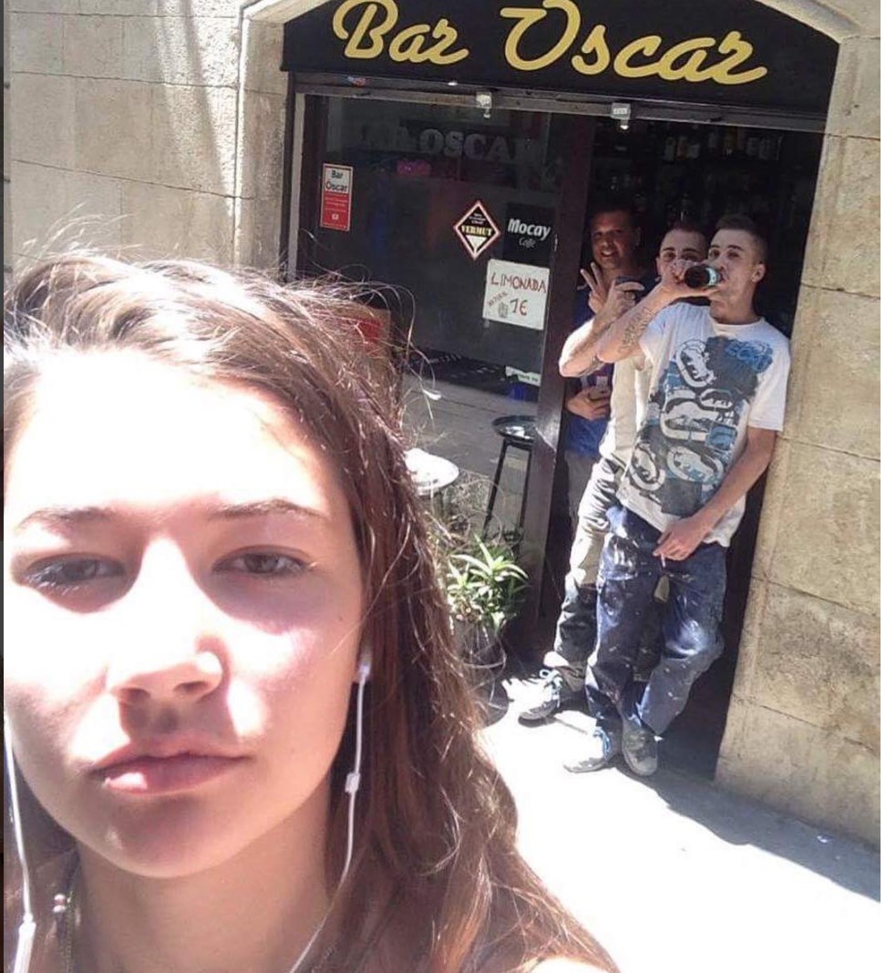 Un selfie contro le molestie in strada per denunciare gli stalker