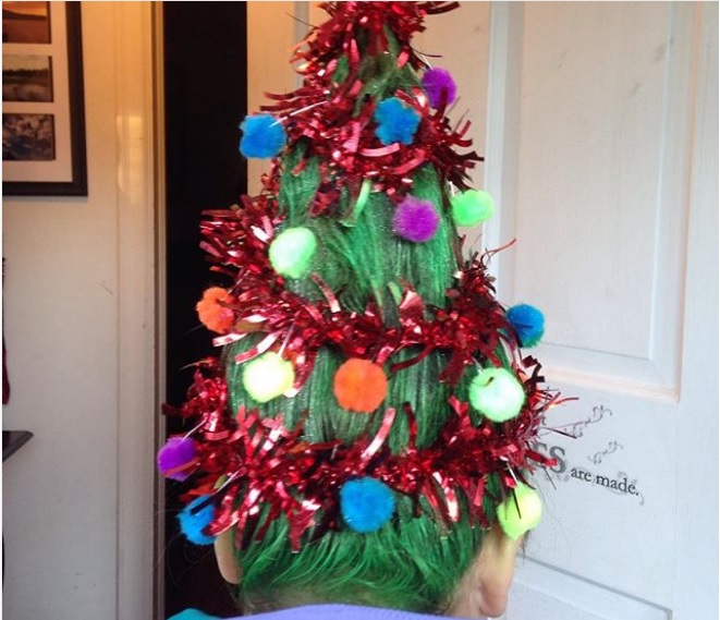 Il look ad albero di Natale che sta spopolando su Instagram