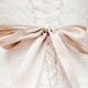 Come fare un fiocco al vestito