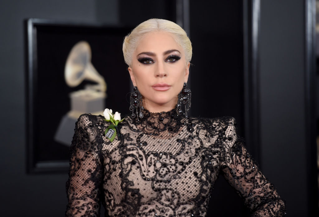 Lady Gaga lancia una linea di make up