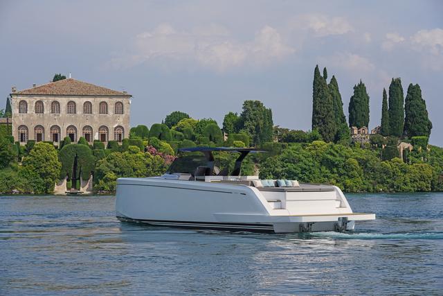 Pardo 50: nuova barca della tradizione Made in Italy