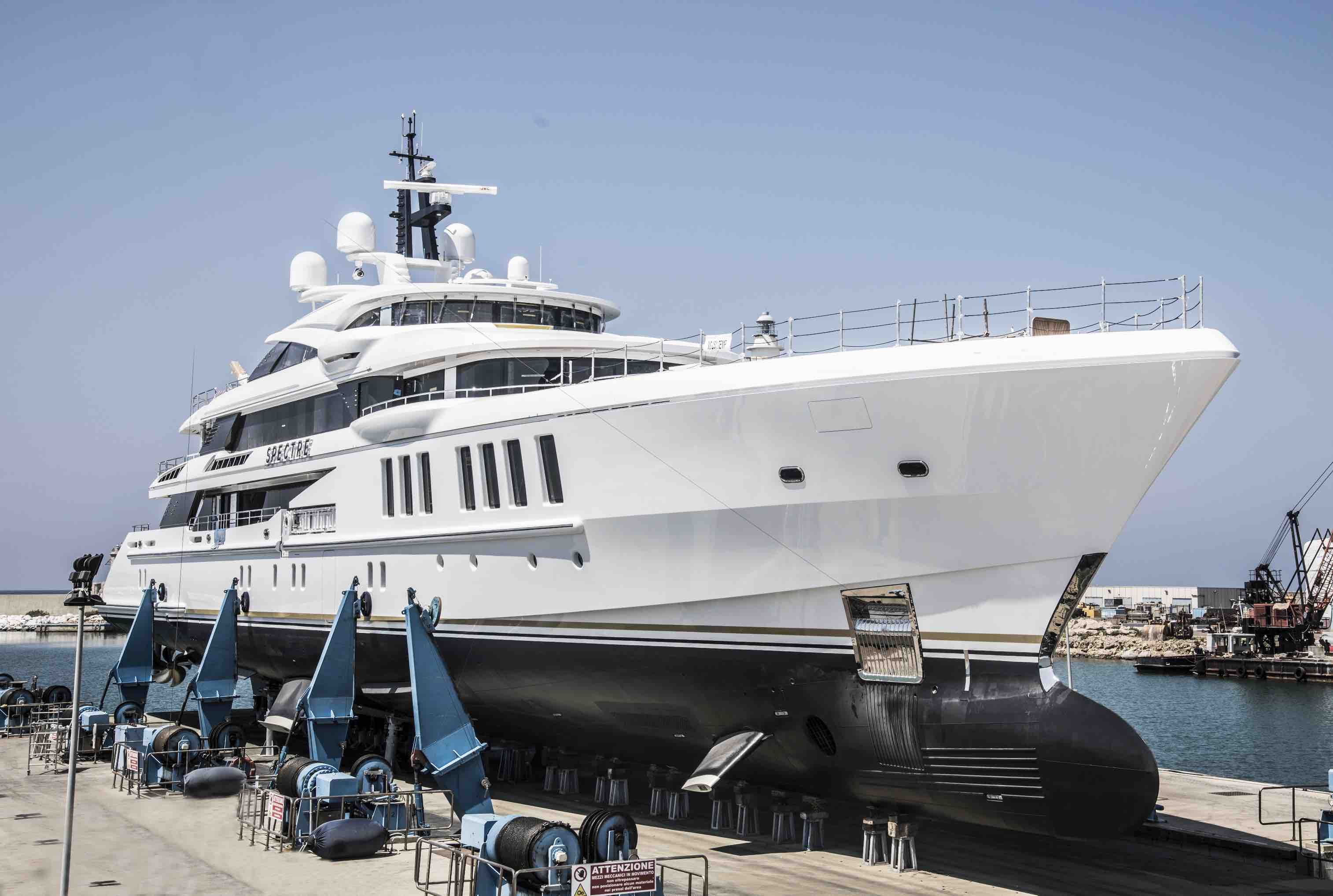 Yacht di lusso Benetti Spectre: il nuovo 69 metri Full Custom