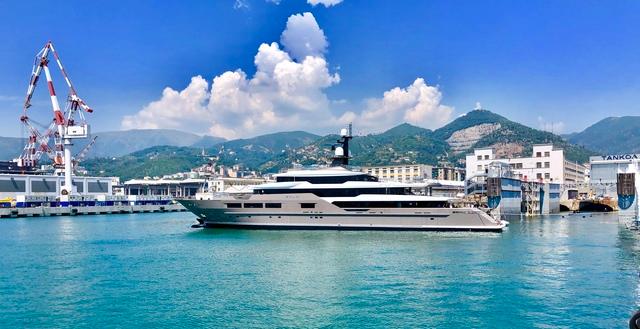 Yacht di lusso Tankoa Yachts S701 Solo: varato a Genova