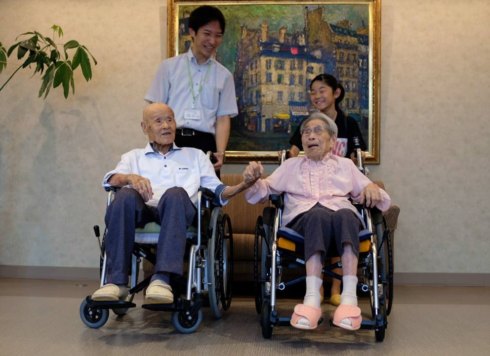 Miyako e Masao hanno 208 anni in due e sono la coppia più longeva del mondo