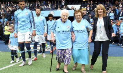 Olga e Vera tifose del Manchester City