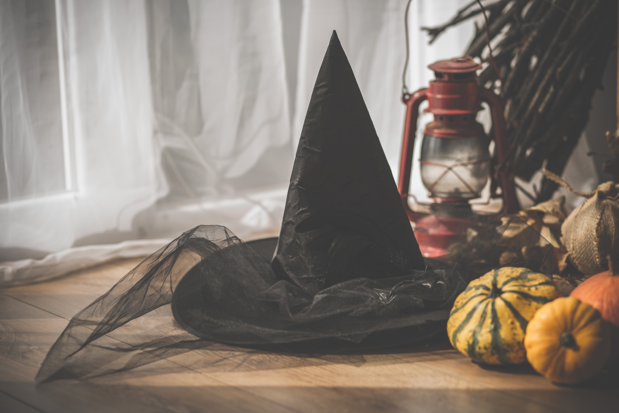 Cappelli di Halloween fai da te: 3 video tutorial facili