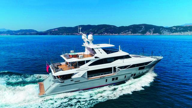 Yacht Benetti Lejos3 al Fort Lauderdale International Boat Show 2018