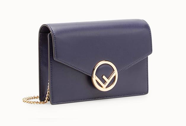 Pochette Fendi Wallet on Chain: una borsa che fa vedere il Made in Italy