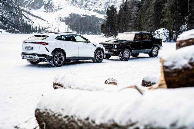 Lamborghini SUV: Urus ed LM002 ai mercatini di Natale di Brunico